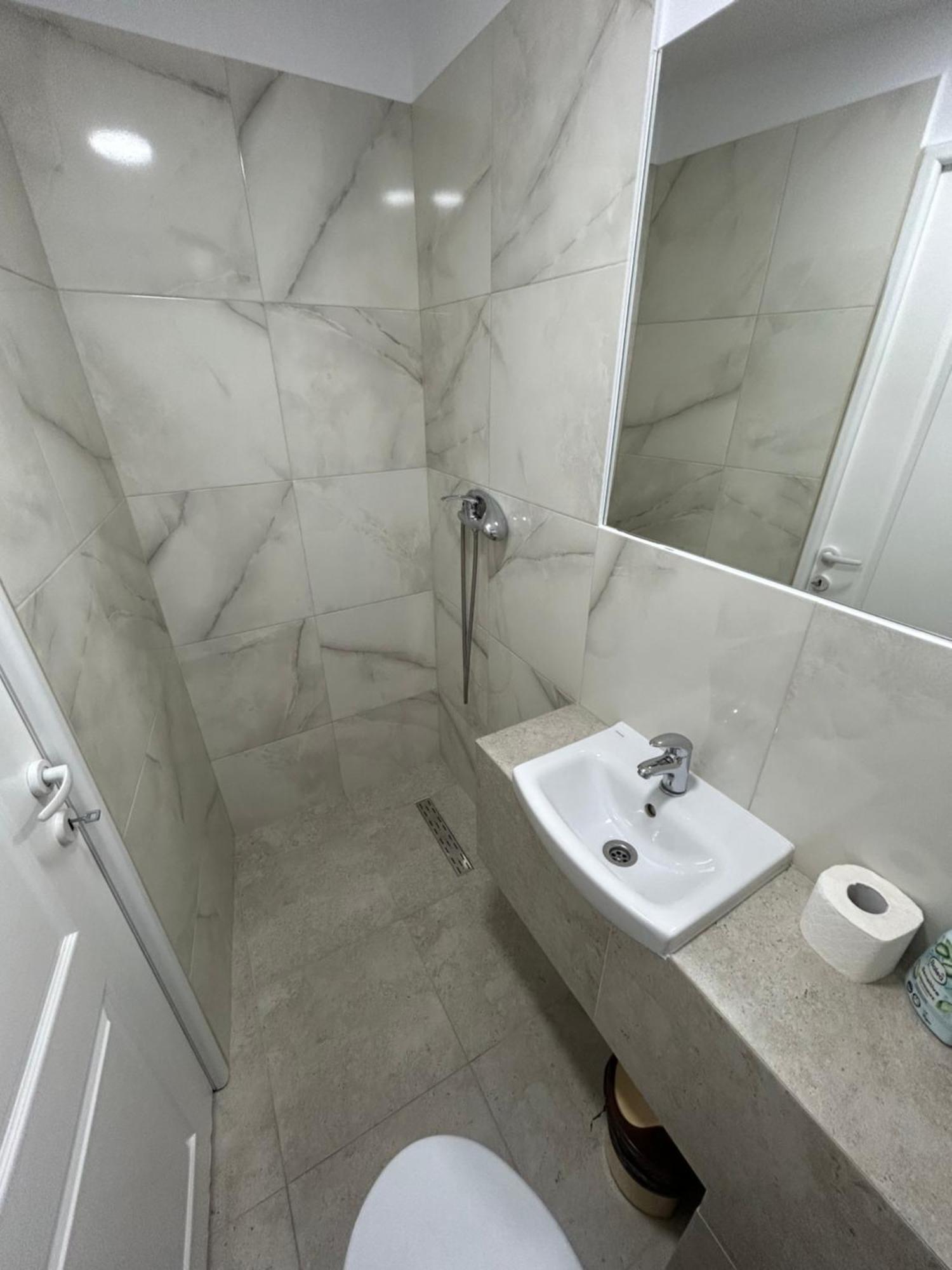 Romana Boutique Bukarest Eksteriør billede